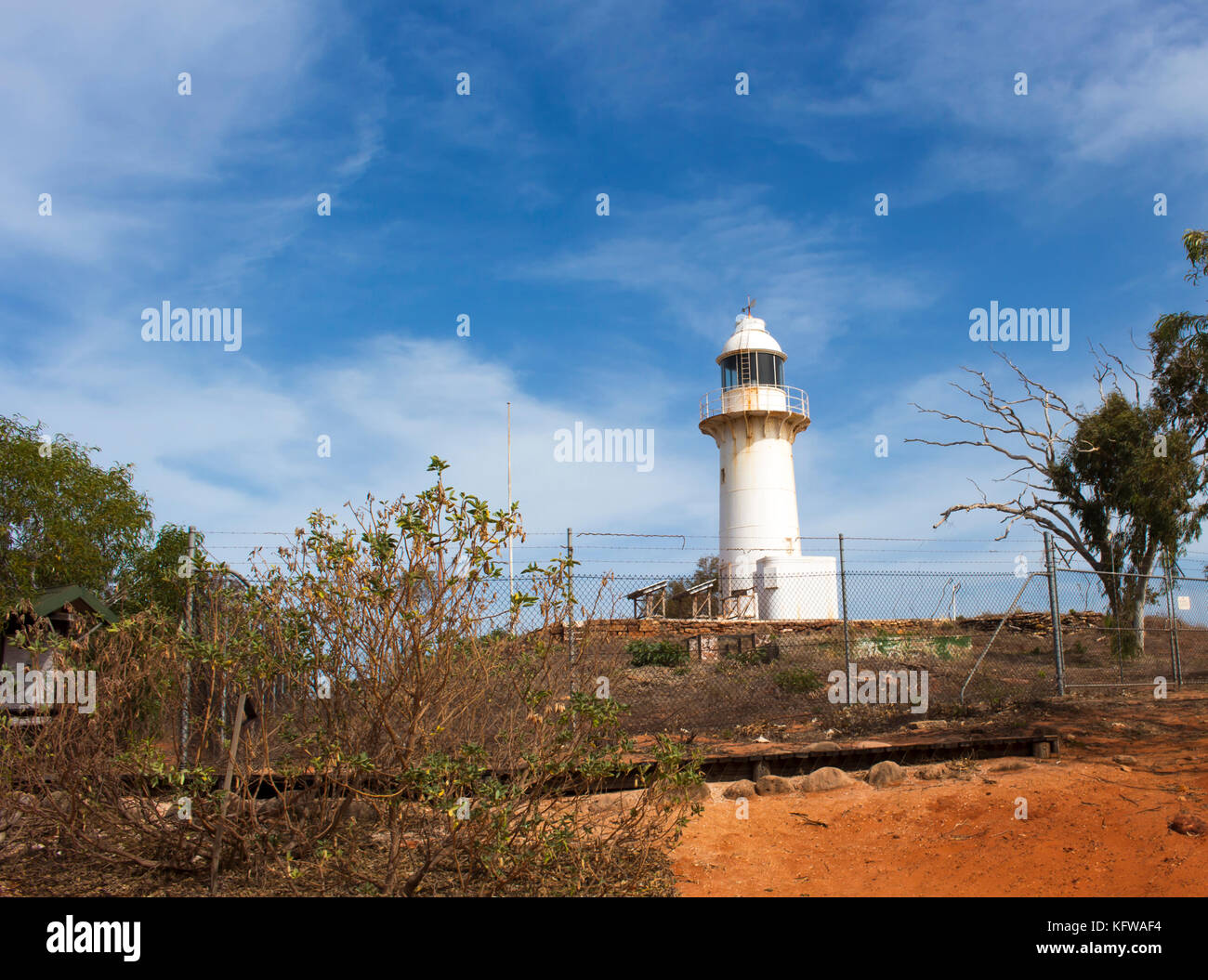 Phare de la tour de fer de fonte de Cape Leveque, au nord ouest de l'Australie à l'origine une source de lumière trois lampe à vapeur de kérosène brûleur candescent . Banque D'Images