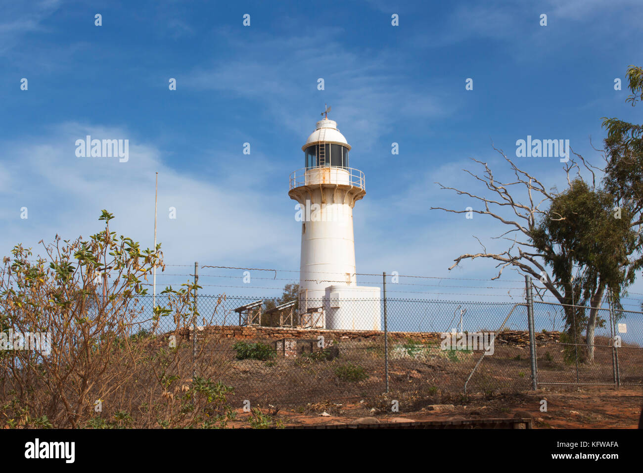 Phare de la tour de fer de fonte de Cape Leveque, au nord ouest de l'Australie à l'origine une source de lumière trois lampe à vapeur de kérosène brûleur candescent . Banque D'Images