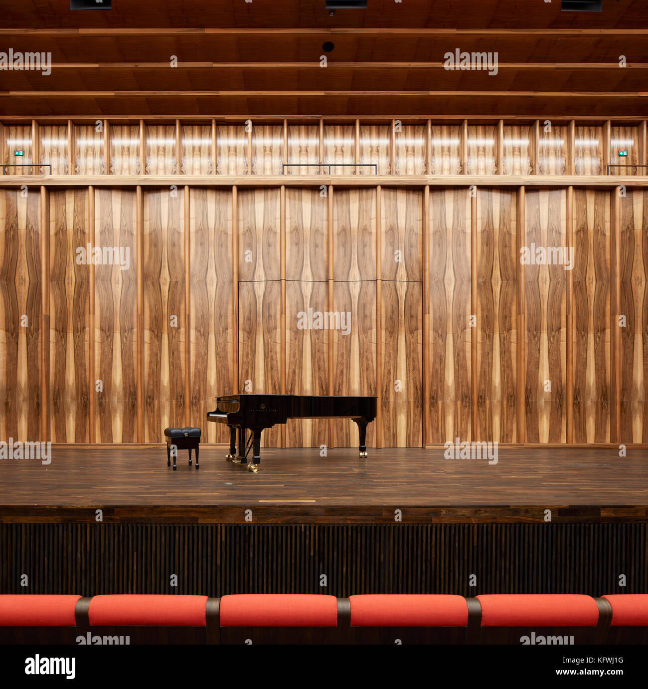 Salle de musique de chambre. Carmen Würth Forum, Künzelsau-Gaisbach, Allemagne. Architecte : David Chipperfield Architects Ltd, 2017. Banque D'Images