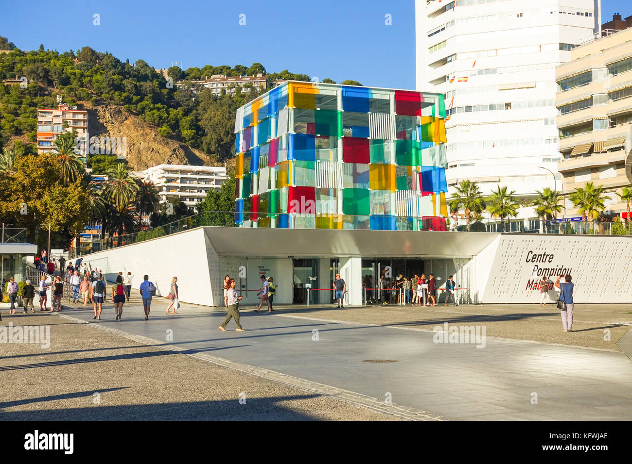 Malaga Centre Pompidou, le Centre Pompidou, le cube, Pop up, musée à Muelle uno, port de Malaga, Andalousie, espagne. Banque D'Images