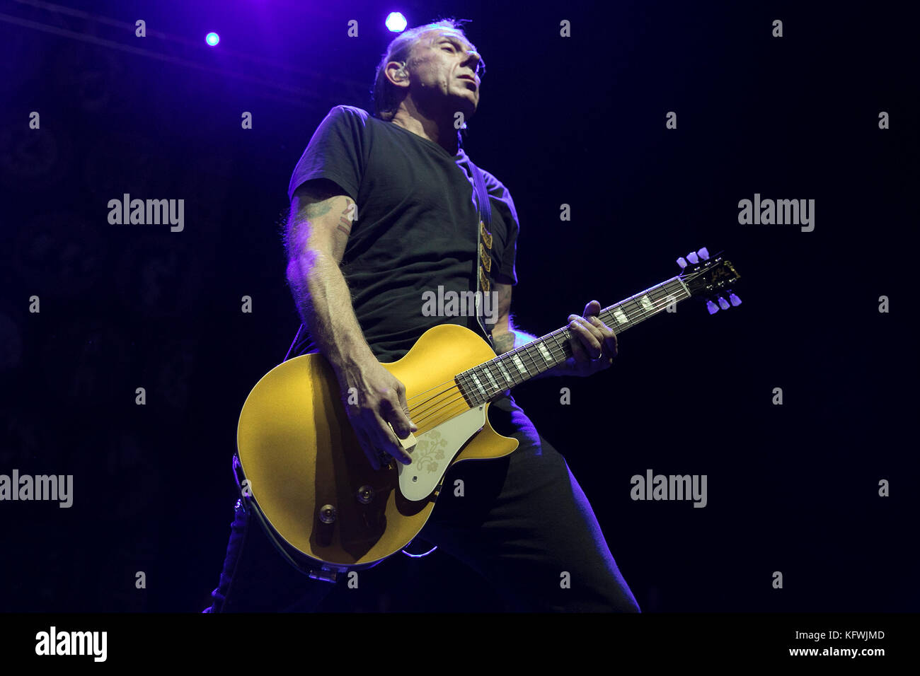 Brian Baker, de Bad Religion effectue au cours de la punk au Festival Drublic le 29 octobre 2017 à Concord, Pavilion à Concord, Californie. Banque D'Images