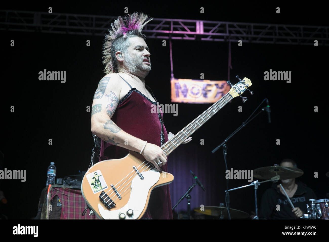 Fat Mike de NOFX effectue au cours de la punk au Festival Drublic le 29 octobre 2017 à Concord, Pavilion à Concord, Californie. Banque D'Images