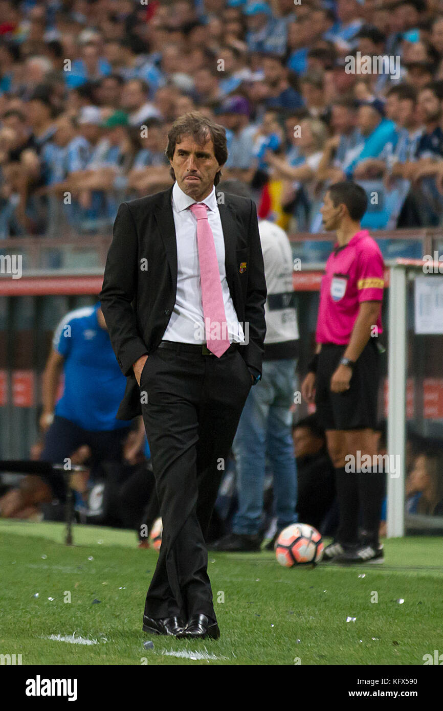 Porto Alegre, Brésil. 01 novembre 2017. Guayaquil entraîneur Guillermo Almada, lors de Grêmio et Barcelone de Guayaquil, un match valable pour les demi-finales de la Copa Libertadores de America (2017). Grêmio Arena, Porto Alegre (RS). Crédit : Guilherme Artigas/FotoArena/Alamy Live News Banque D'Images