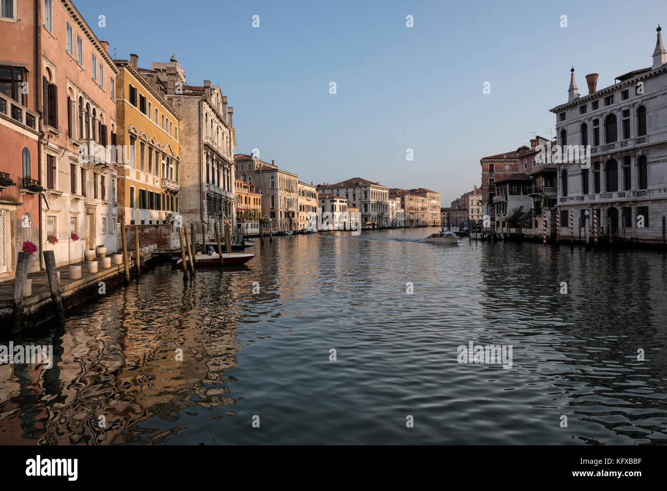 Vue panoramique sur le grand canal à Venise Banque D'Images