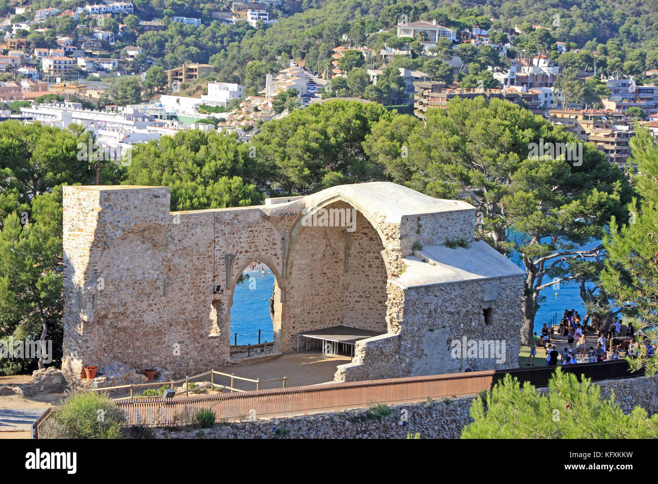 Vestiges de l'église gothique de St Vincent, dans la vieille ville de Tossa de Mar, Espagne Banque D'Images