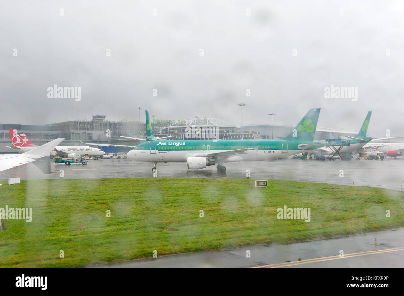 Dublin, Irlande - 27 septembre, 2017 : Aer Lingus avions alignés au Terminal 2 de l''aéroport de Dublin, Irlande Banque D'Images