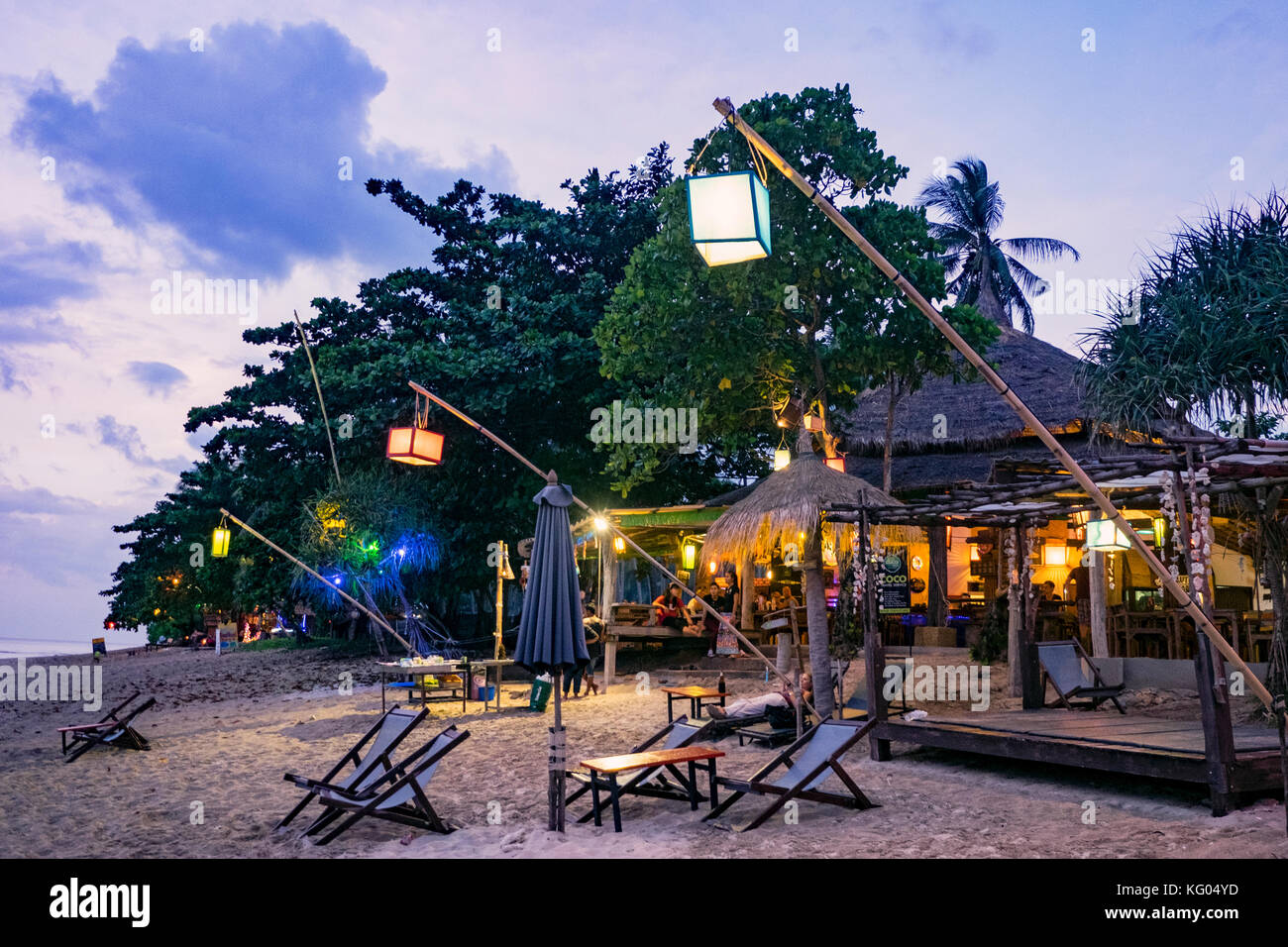 La Thaïlande. La mer d'Andaman. L'île de Koh Lanta. Klong Khong Beach Banque D'Images