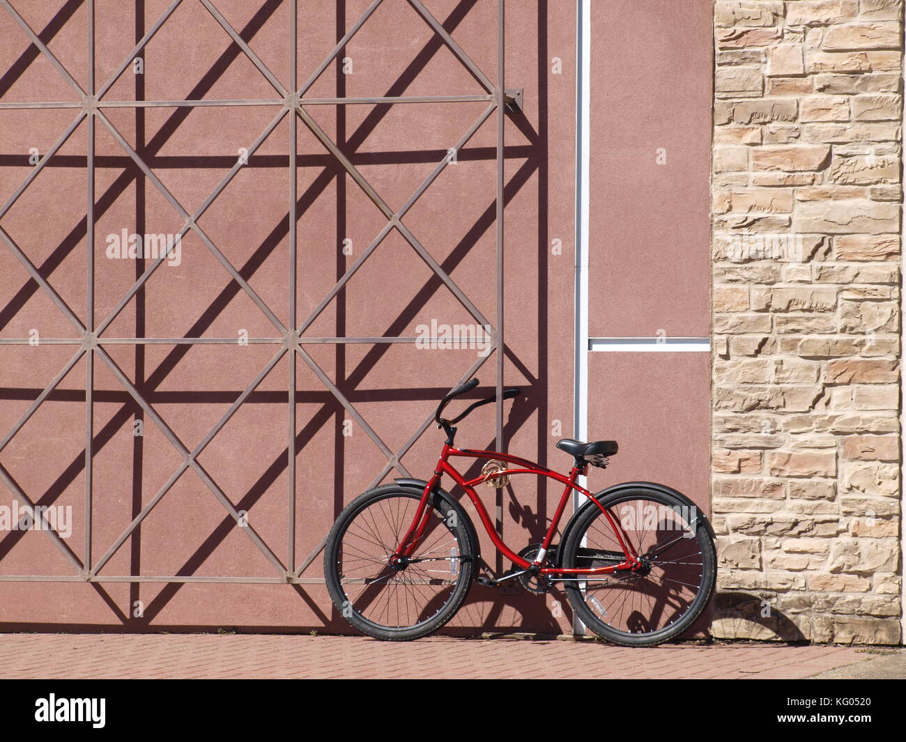 Choses trouvées sur et le long d'un sentier de randonnée à vélo - ol5945663 Banque D'Images