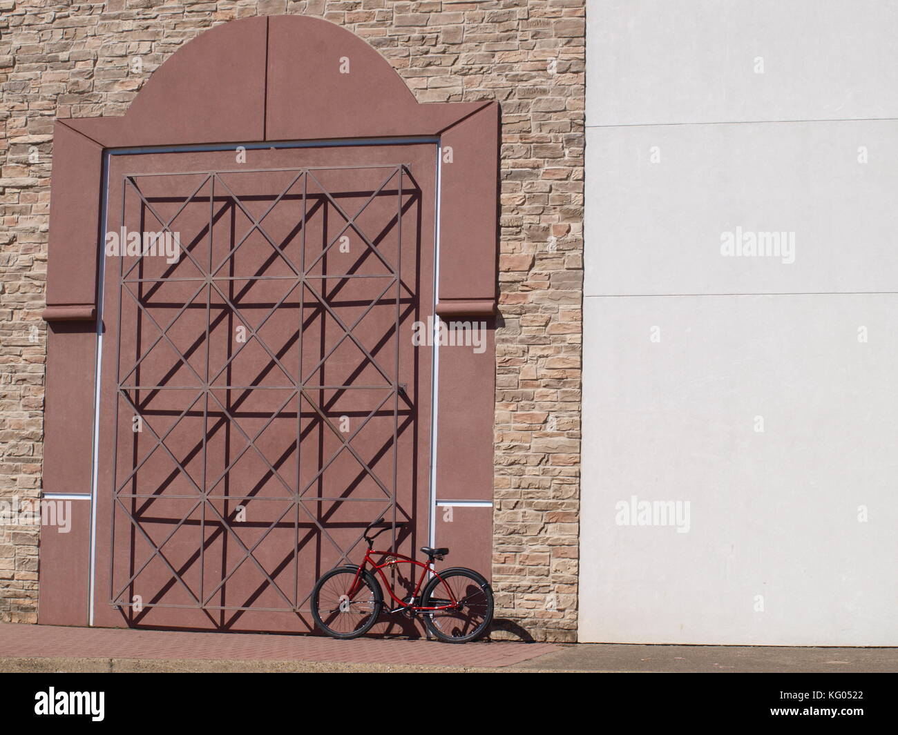 Choses trouvées sur et le long d'un sentier de randonnée à vélo - ol5945663 Banque D'Images