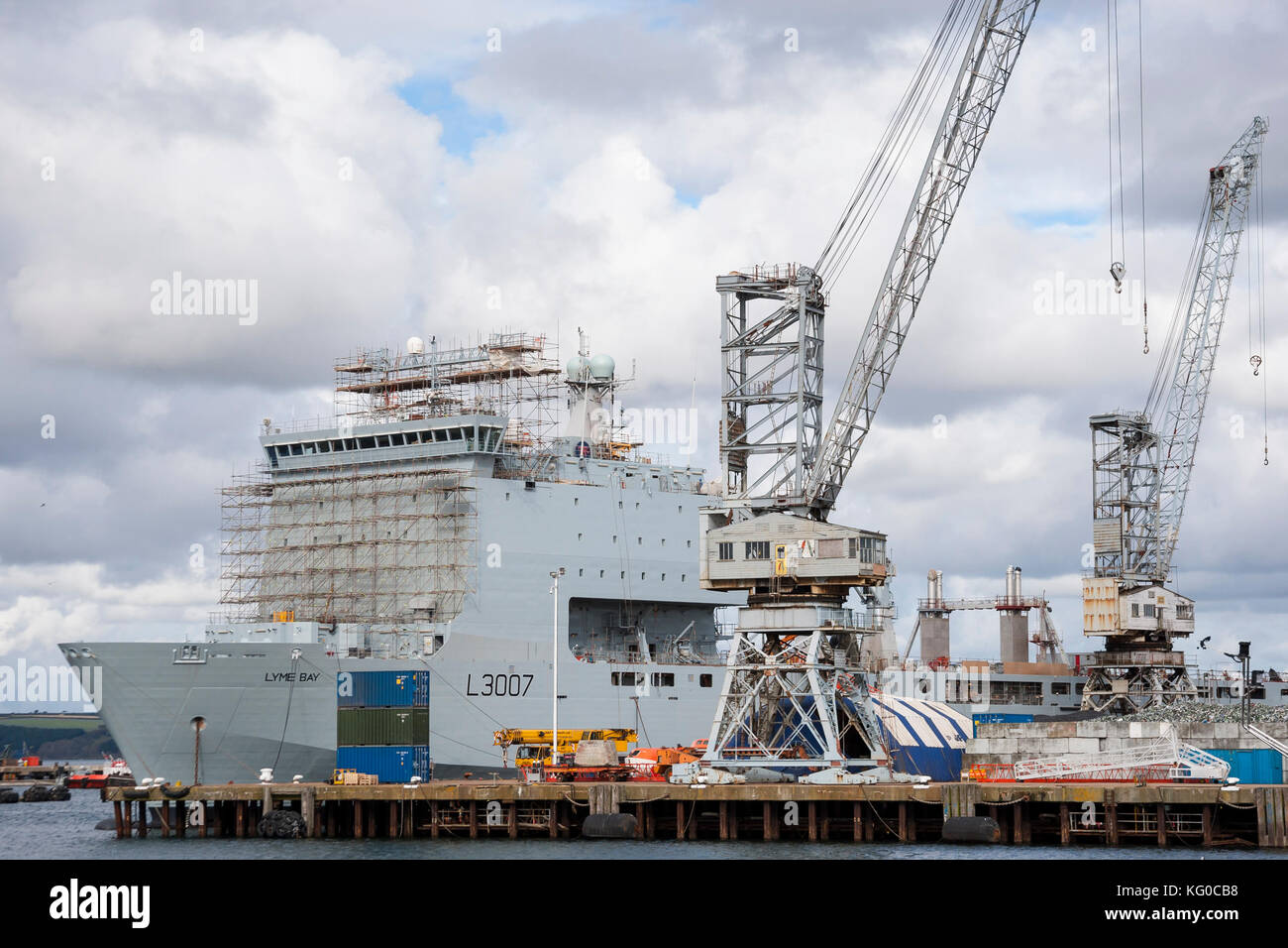 Bateau de la baie de Lyme de demandes en cours de maintenance dans la région de Falmouth docks, UK Banque D'Images