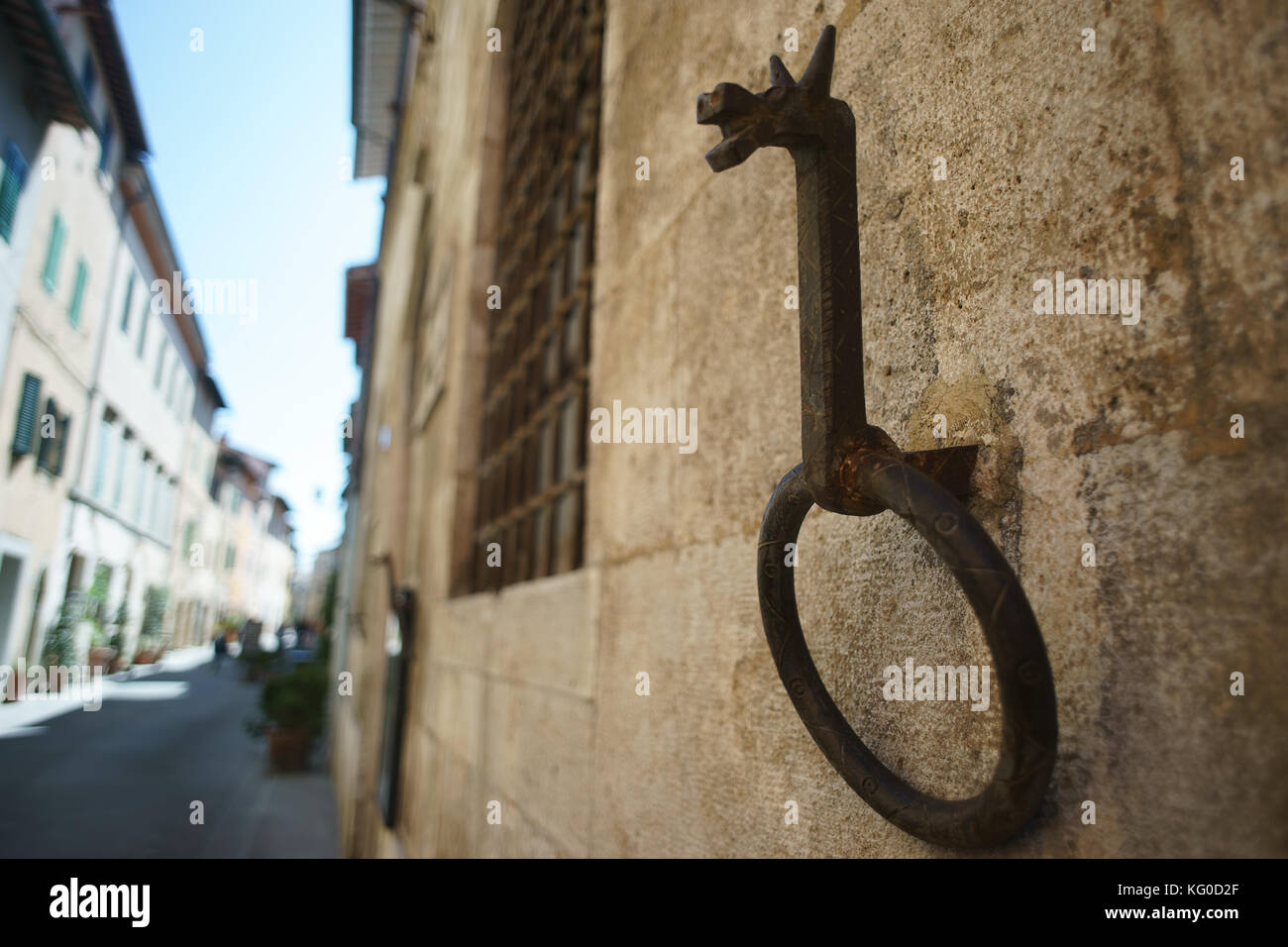 Via Dante Alighieri, San Quirico d'orcia, Sienne, Toscane, Italie Banque D'Images