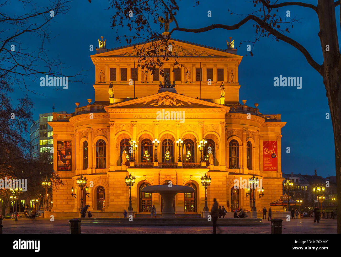 Frankfurt am Main, Hessen, Allemagne : Alte Oper, Lucae-Brunnen Banque D'Images