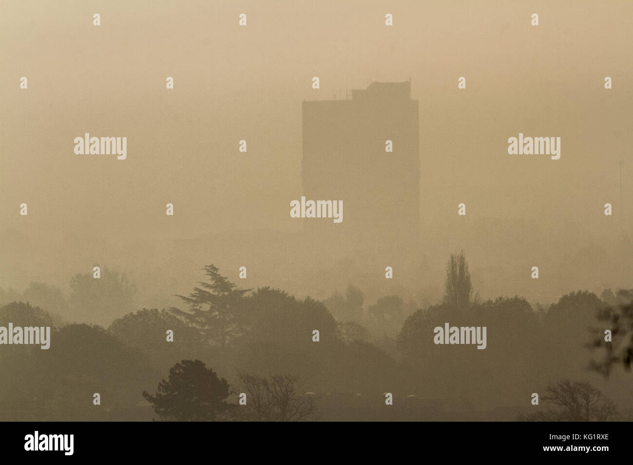 Londres, Royaume-Uni. 29Th sep 2017 wimbledon. engufed paysage dans la brume du matin : crédit amer ghazzal/Alamy live news Banque D'Images