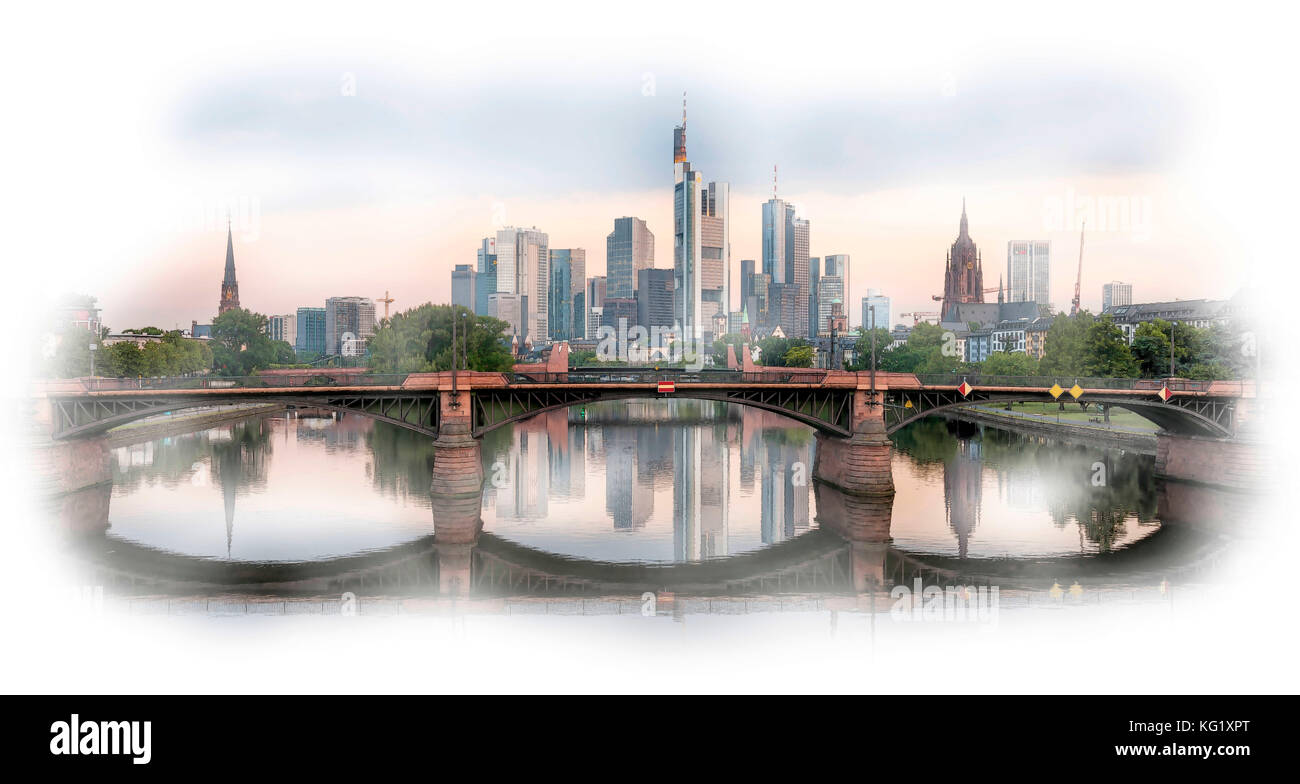 Frankfurt am Main, Hessen, Allemagne : Skyline - Obermainbrücke - Main Banque D'Images