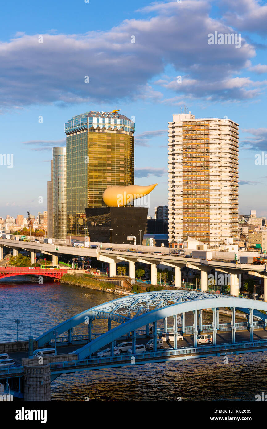 Architecture moderne le long de la rivière Sumida, Tokyo, Japon, Asie Banque D'Images