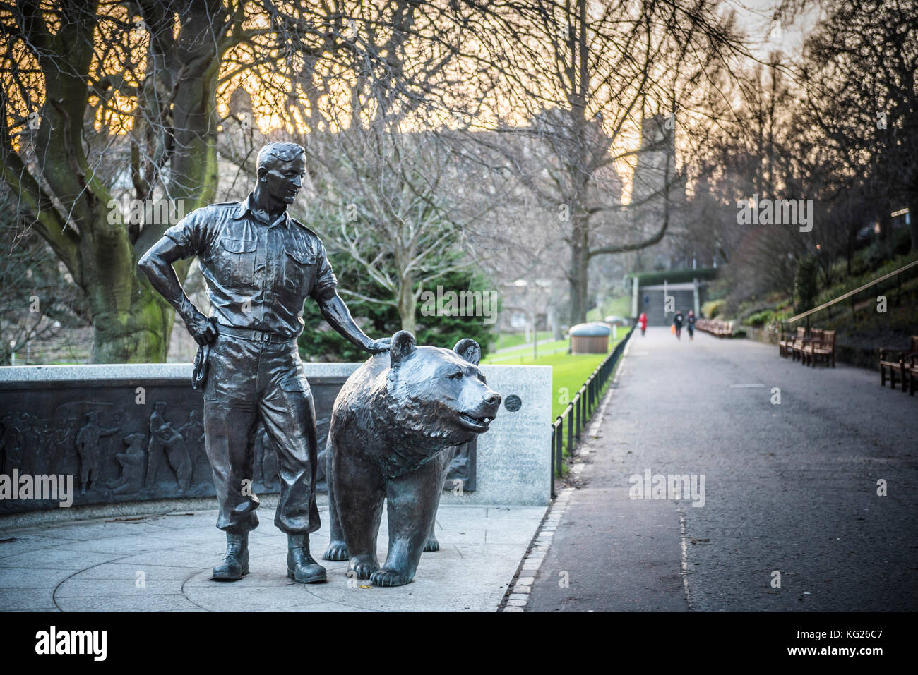 Statue de Wojtek l'ours soldat, Princes Street Gardens, Édimbourg, Écosse, Royaume-Uni, Europe Banque D'Images