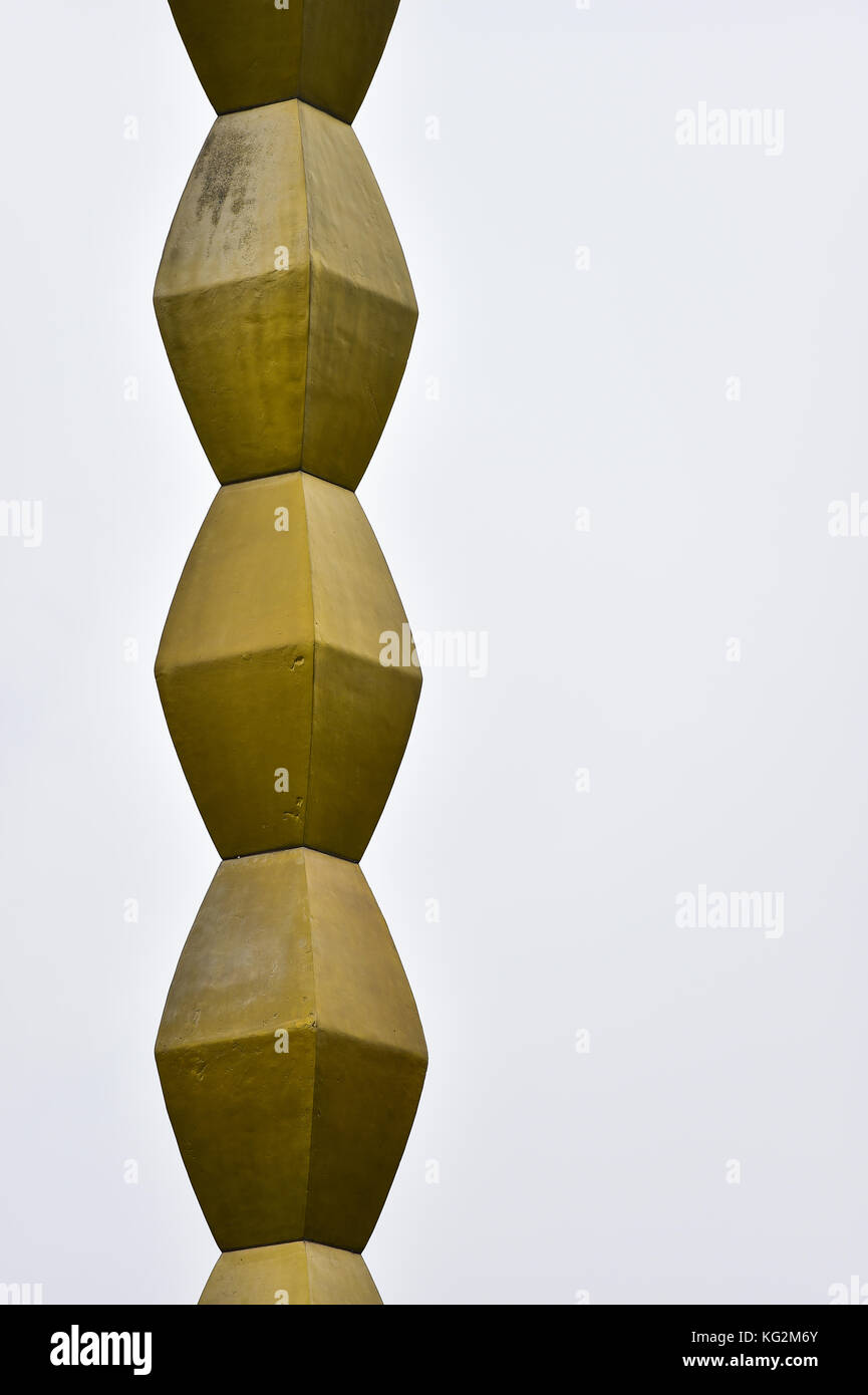 La colonne sans fin sculpture réalisée par Constantin Brancusi dans la mémoire de soldats morts au combat de la première guerre mondiale Banque D'Images