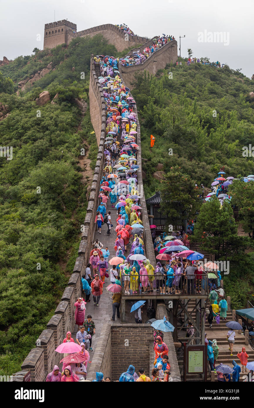 Les touristes en grande muraille à Pékin, Chine Banque D'Images