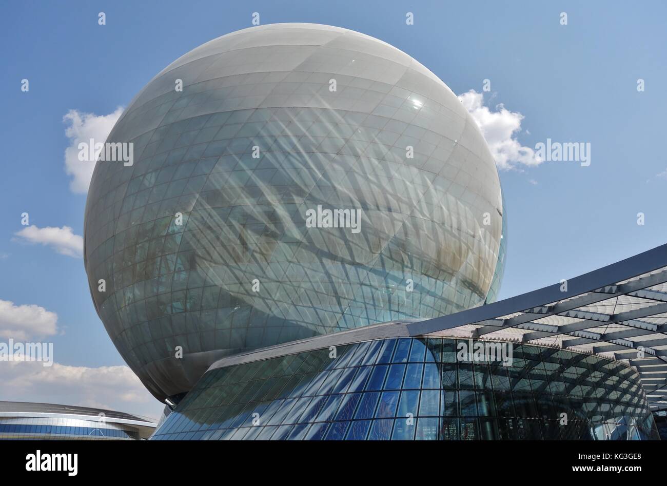 Pavillon du globe au centre de l'exposition universelle de 2017 l'avenir de l'énergie à Astana la capitale du Kazakhstan Banque D'Images