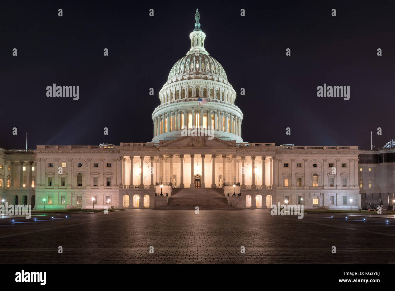 Us Capitol building at night - washington dc, united states Banque D'Images