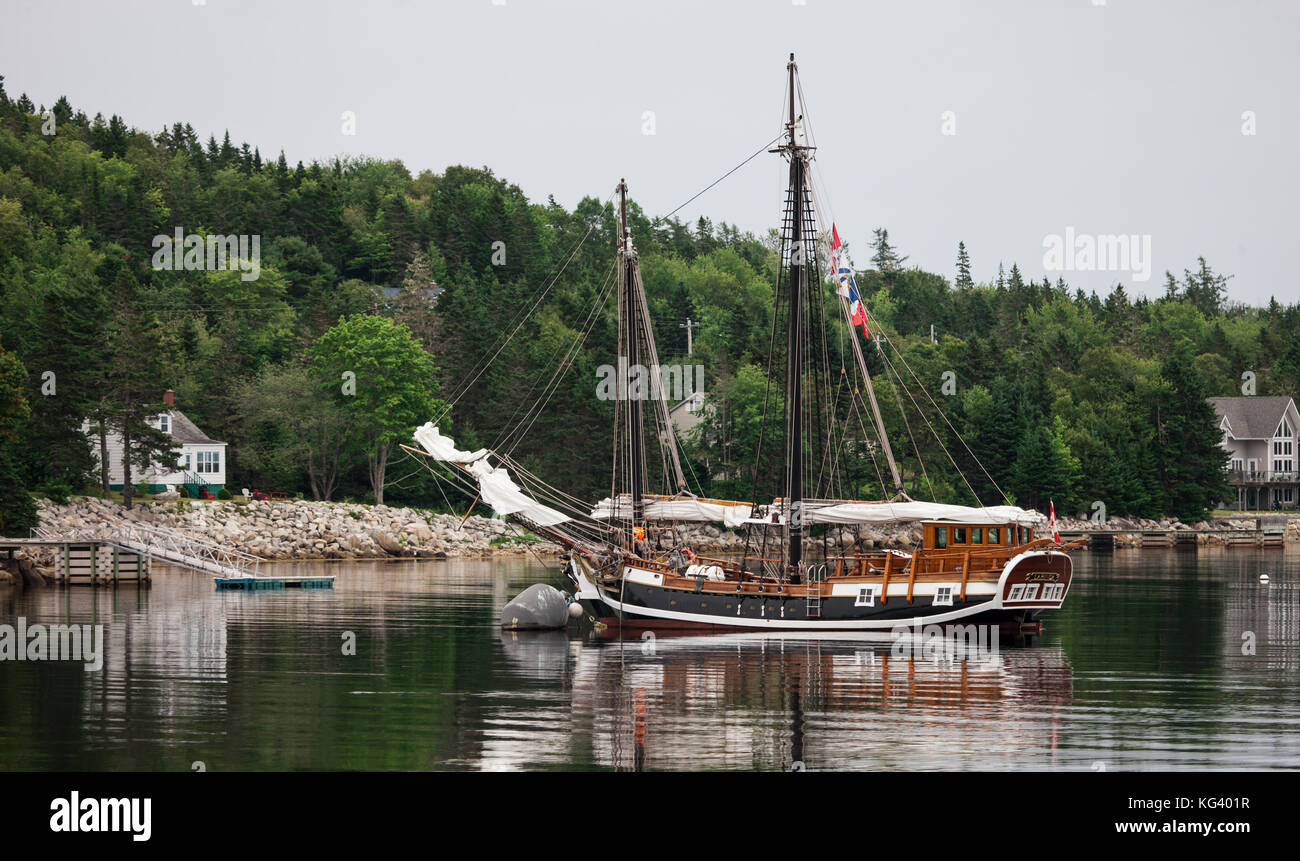 Nouvelle-écosse, Canada - le 30 août 2017 : une baie paisible au large de l'Océan Atlantique sur la côte sud de la Nouvelle-Écosse offre un lieu idéal pour les voiliers t Banque D'Images