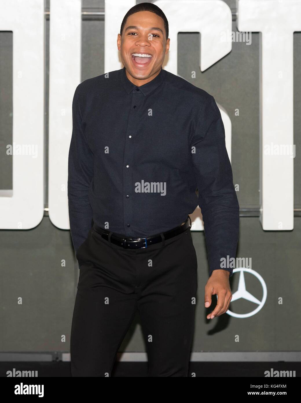 Londres, Royaume-Uni. 04th Nov, 2017. Ray Fisher assiste à la photoconférence de JUSTICE LEAGUE. Londres, Angleterre, Royaume-Uni. Crédit : dpa Picture alliance/Alamy Live News Banque D'Images