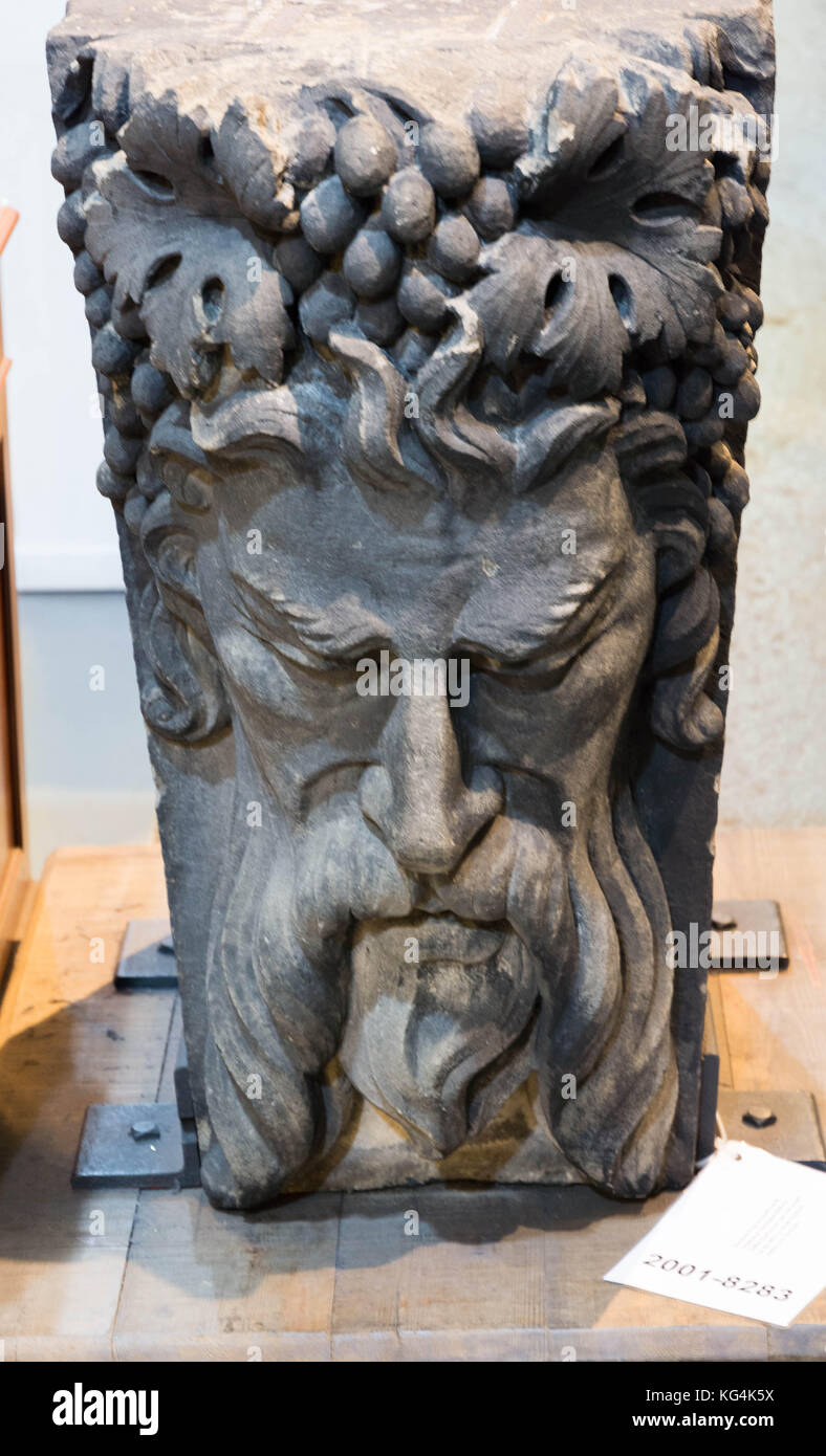 Tête en pierre de bacchus Banque D'Images