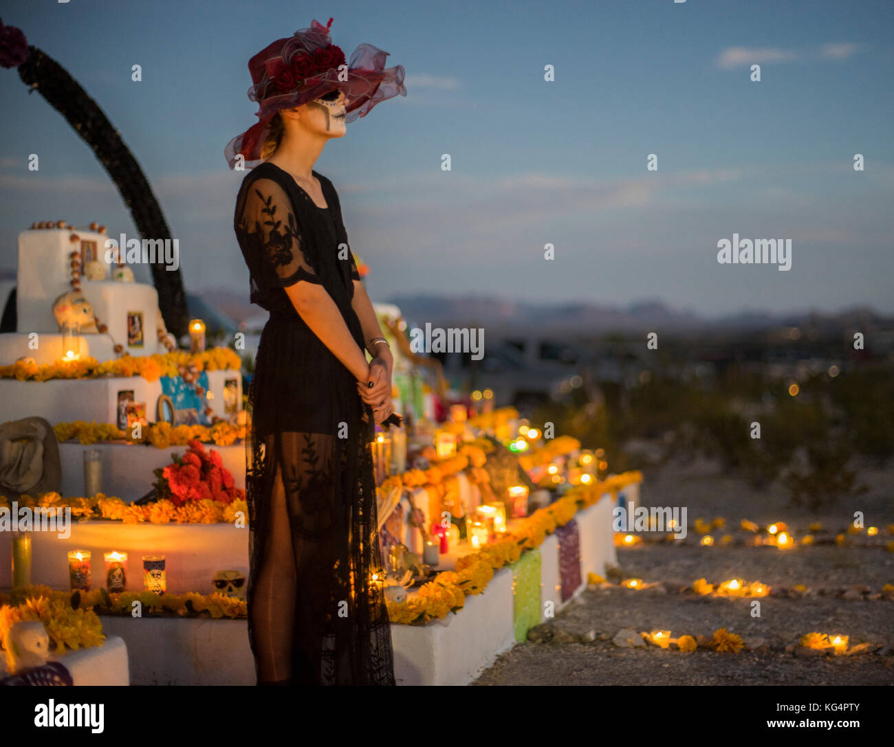 Célébration de Dia de los Muertos, la fête des morts, dans la région de Terlingua, une ancienne ville fantôme istuated sur la frontière avec le Mexique à l'ouest jusqu'au Texas. Banque D'Images