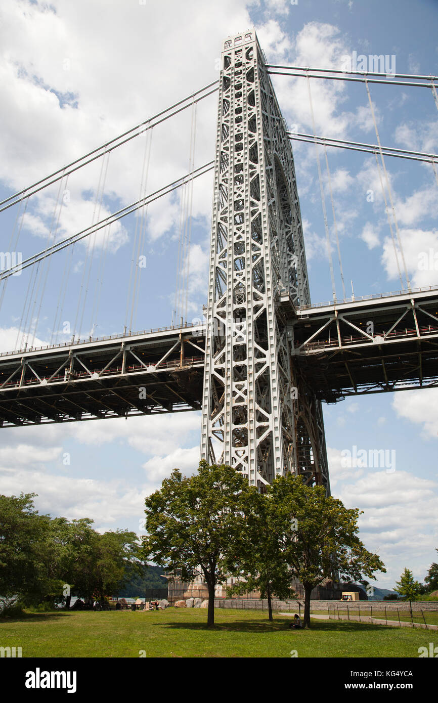 George Washington Bridge, Hudson River, Greenway, Riverside Park, New York, USA, Amérique latine Banque D'Images
