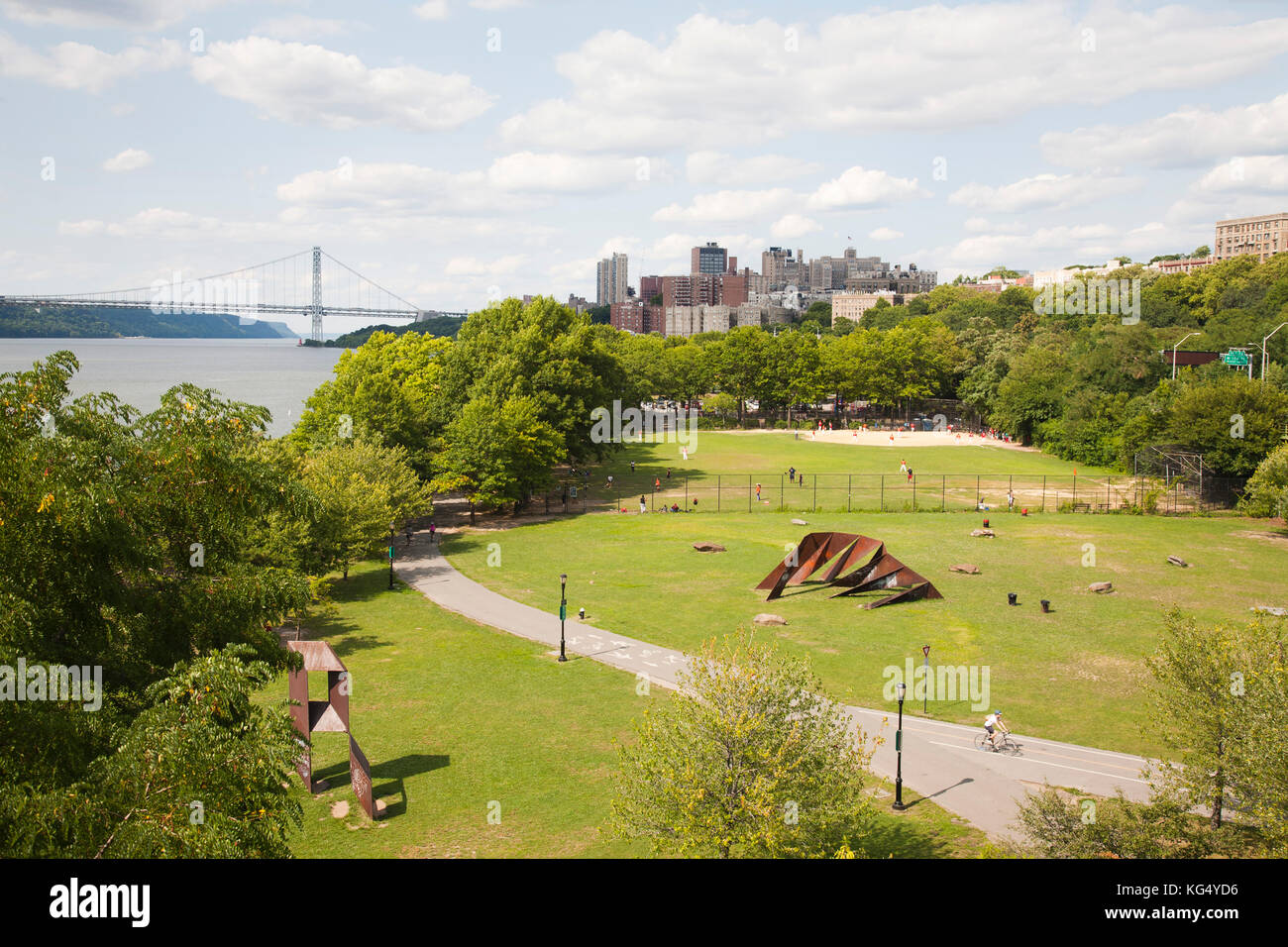 Le baseball, Greenway, Riverside Park et George Washington Bridge, New York, USA, Amérique latine Banque D'Images