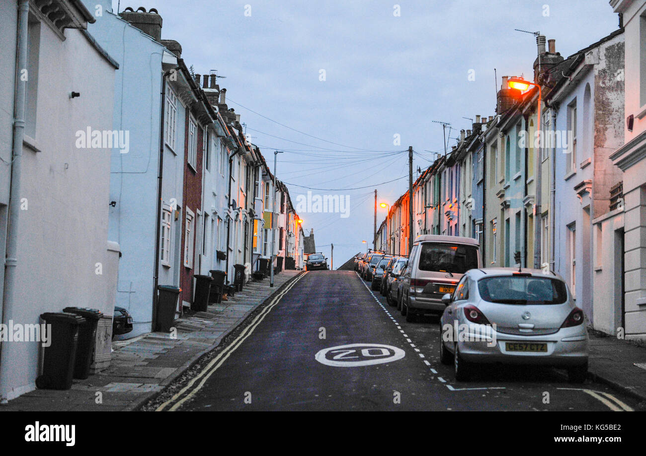 Au crépuscule, les rues de la région d'Hanovre, de Brighton, Sussex, UK Banque D'Images