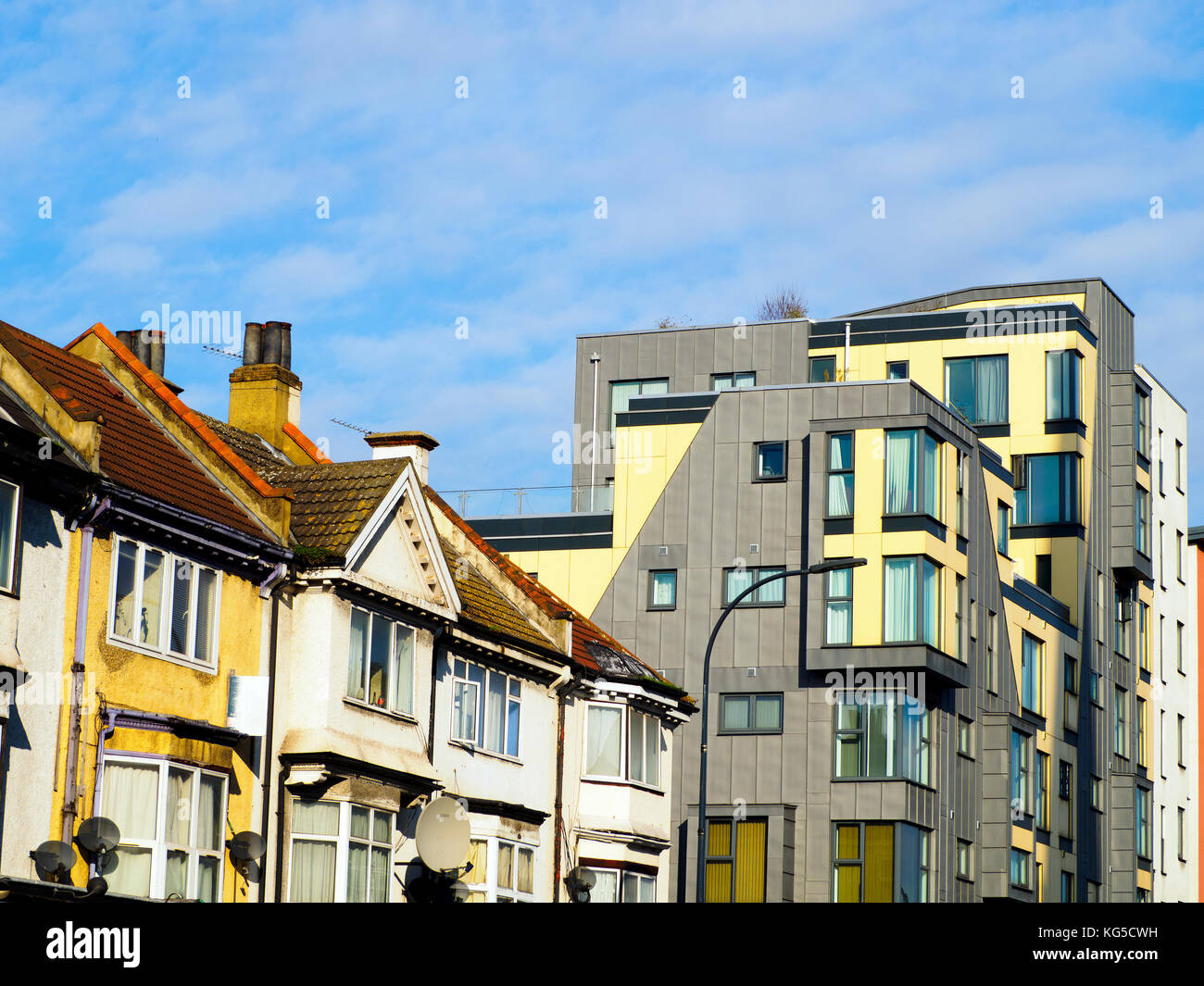 Façade de maison d'appartement à Lewisham High Street - Londres, Angleterre Banque D'Images