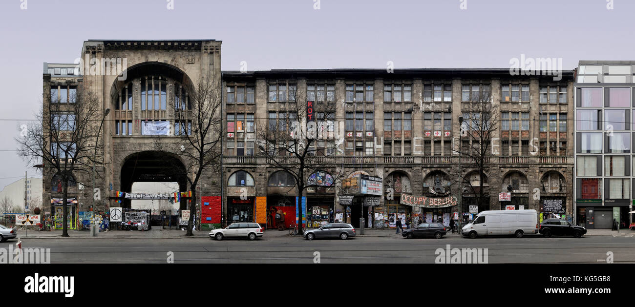 Berlin, Mitte, l'ancien Kunsthaus Tacheles (ancien Wertheim) en représentation linéaire, squating de la scène artistique de Berlin, Streetline multiperspective photographie, Banque D'Images