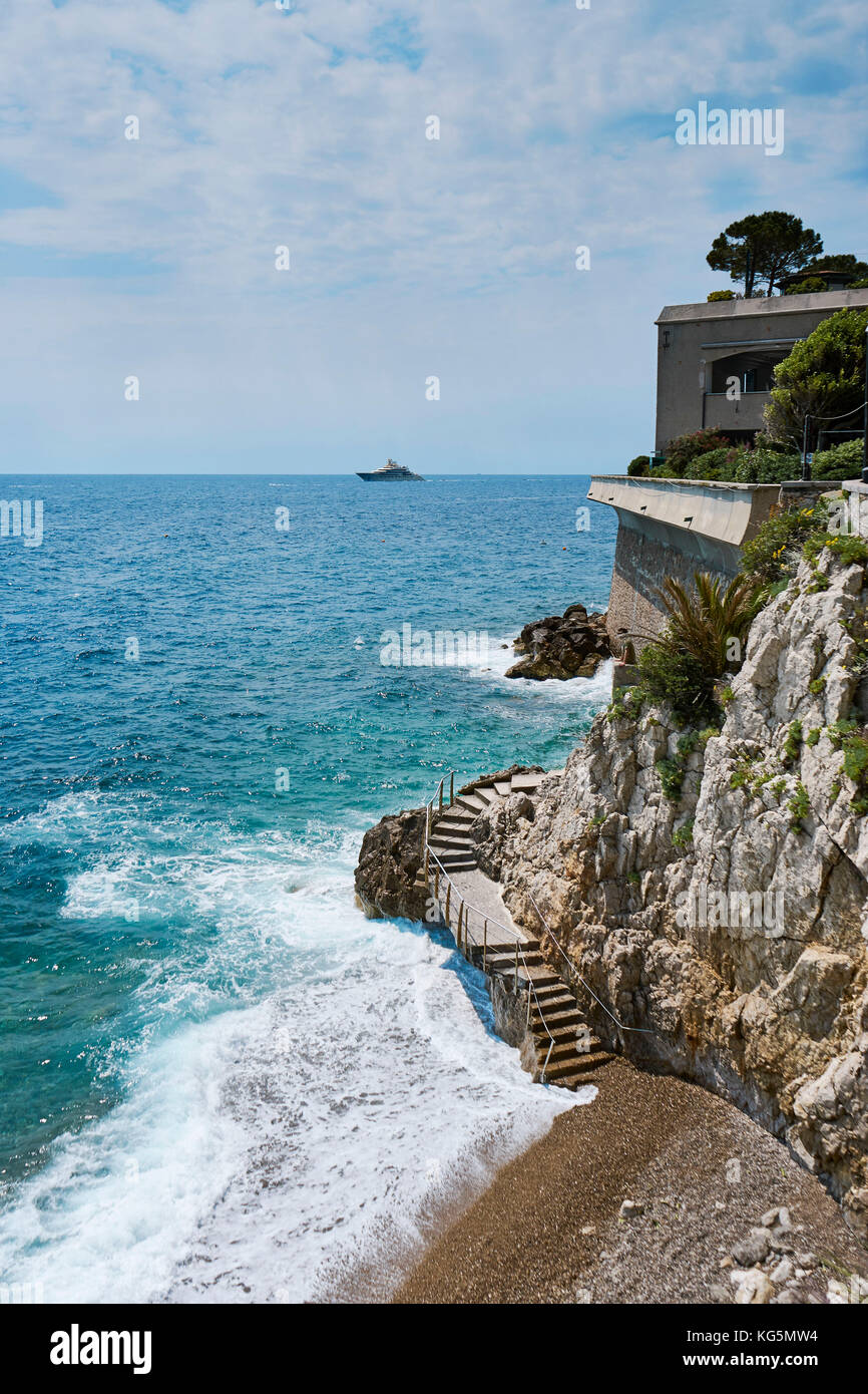 Journée d'été à monte carlo beach, Monaco, principauté de monaco, cote d'azur, d'azur, sud de la France, l'Europe occidentale, l'Europe, Banque D'Images