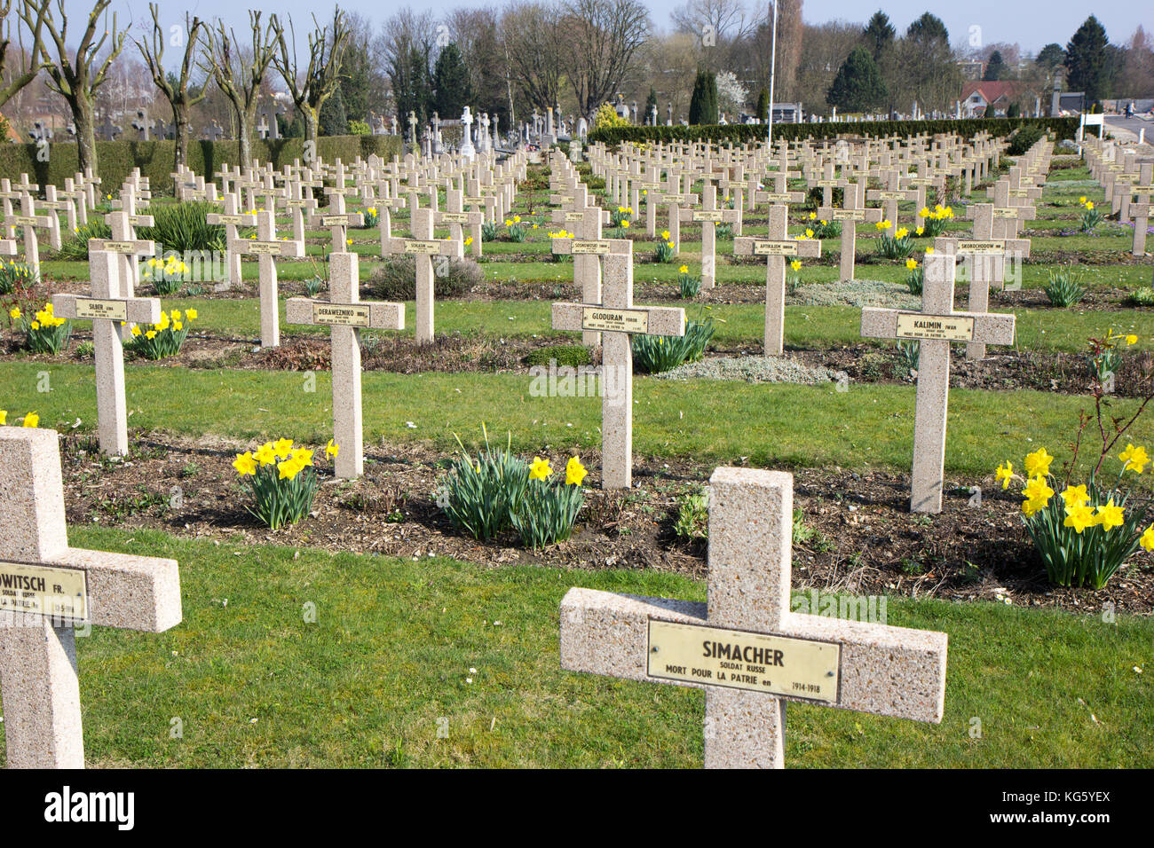 Tombes de Soldats tombés pendant la Première Guerre mondiale (un) au cimetière Saint Roch. Banque D'Images