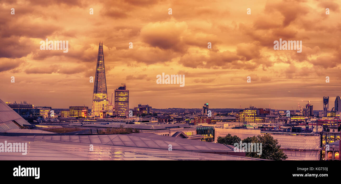 Londres, Royaume-Uni : aerial vue nocturne de la ville Banque D'Images