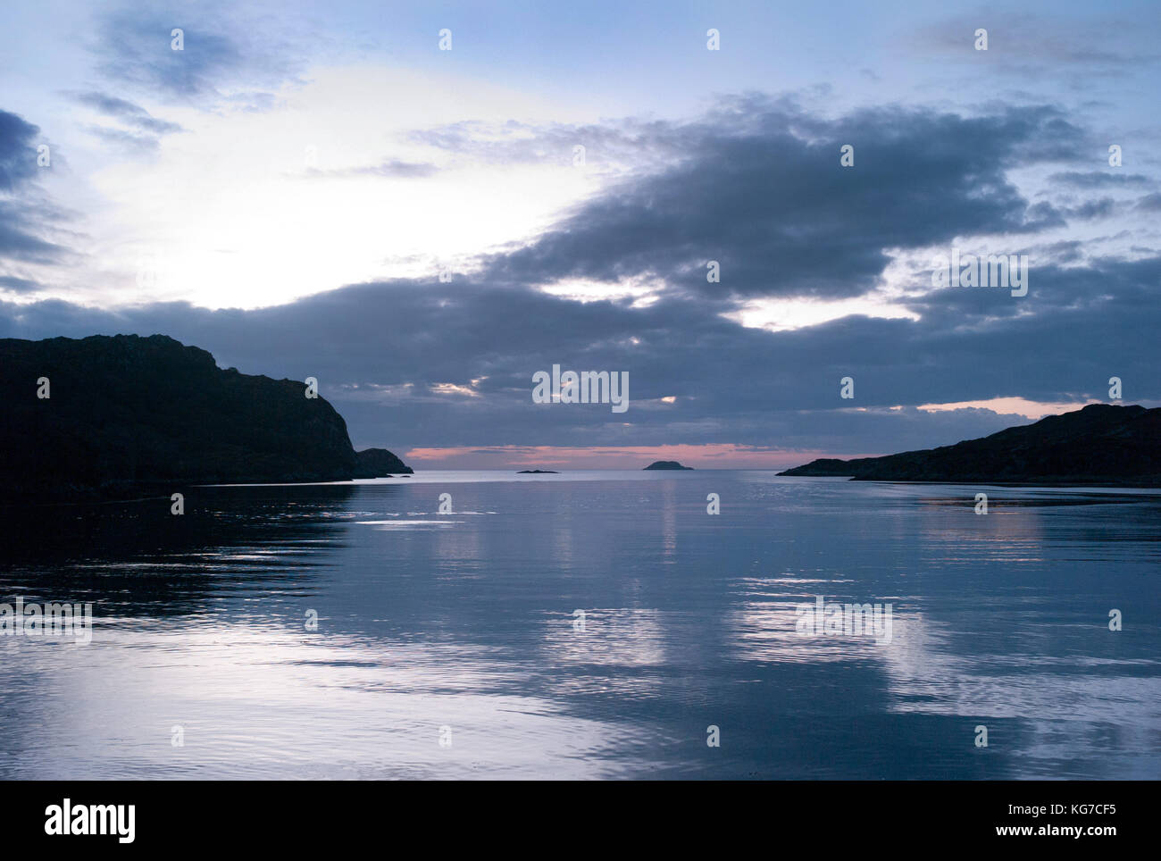 Coucher de soleil sur le Loch Kirkaig Inverkirkaig - Banque D'Images