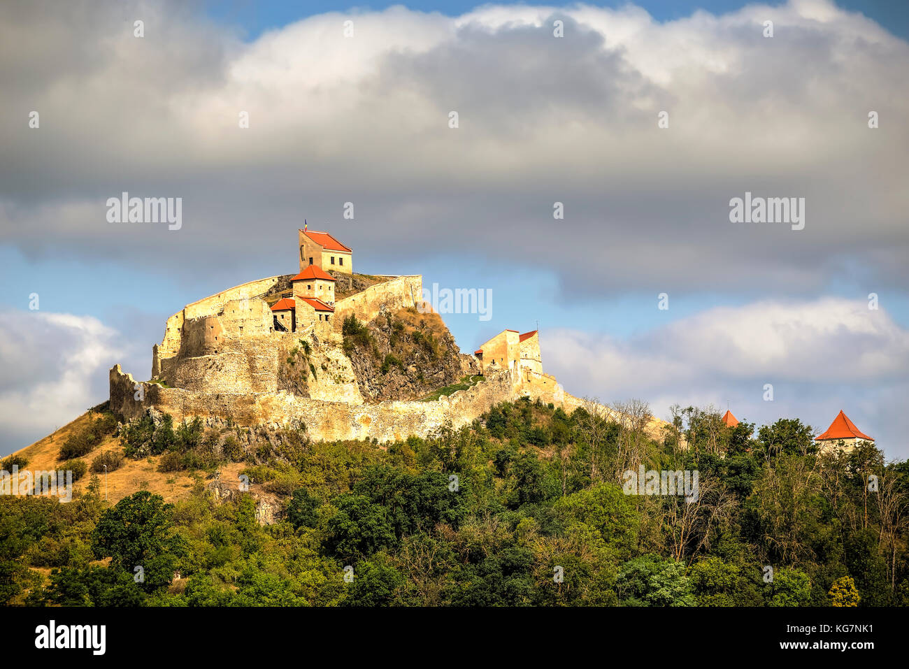 Vue de la forteresse de Rupea en Transylvanie, Roumanie. Banque D'Images