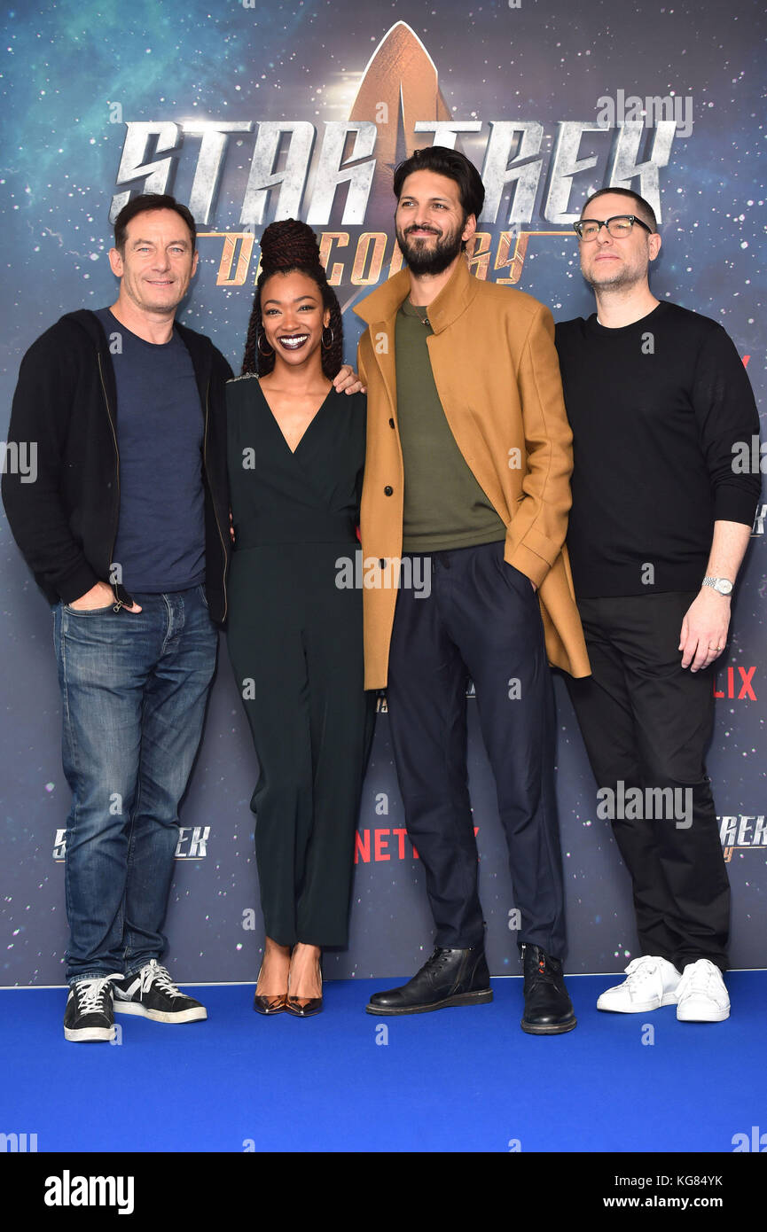 (De gauche à droite) Jason Isaacs, Sonequa Martin-Green, Shazad Latif et Aaron Harberts assistent à une projection de Star Trek: Discovery Fan à la Millbank Tower à Londres. Banque D'Images