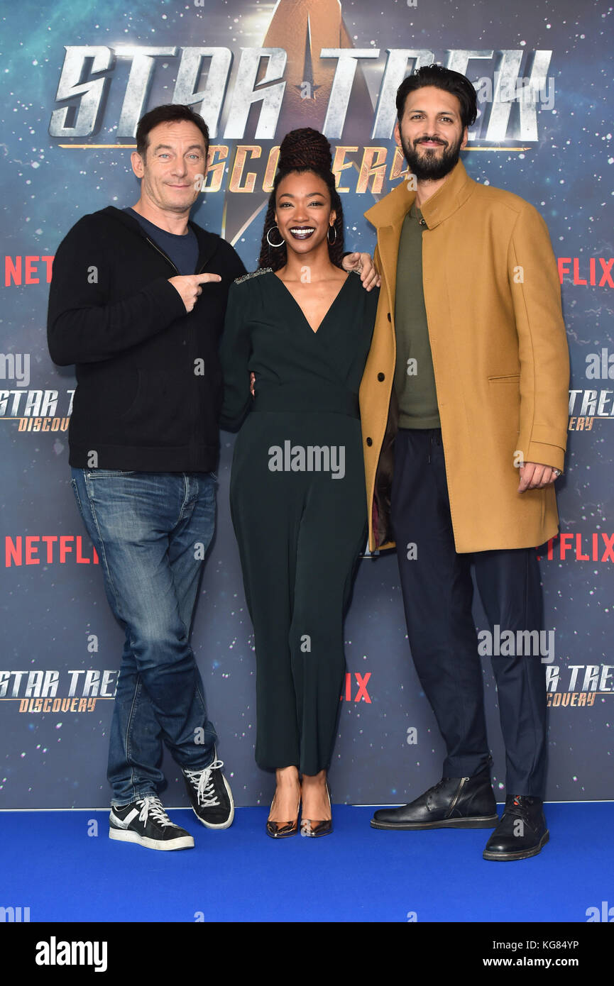 (De gauche à droite) Jason Isaacs, Sonequa Martin-Green et Shazad Latif assistent à une projection de Star Trek: Un fan de découverte à la Millbank Tower à Londres. Banque D'Images