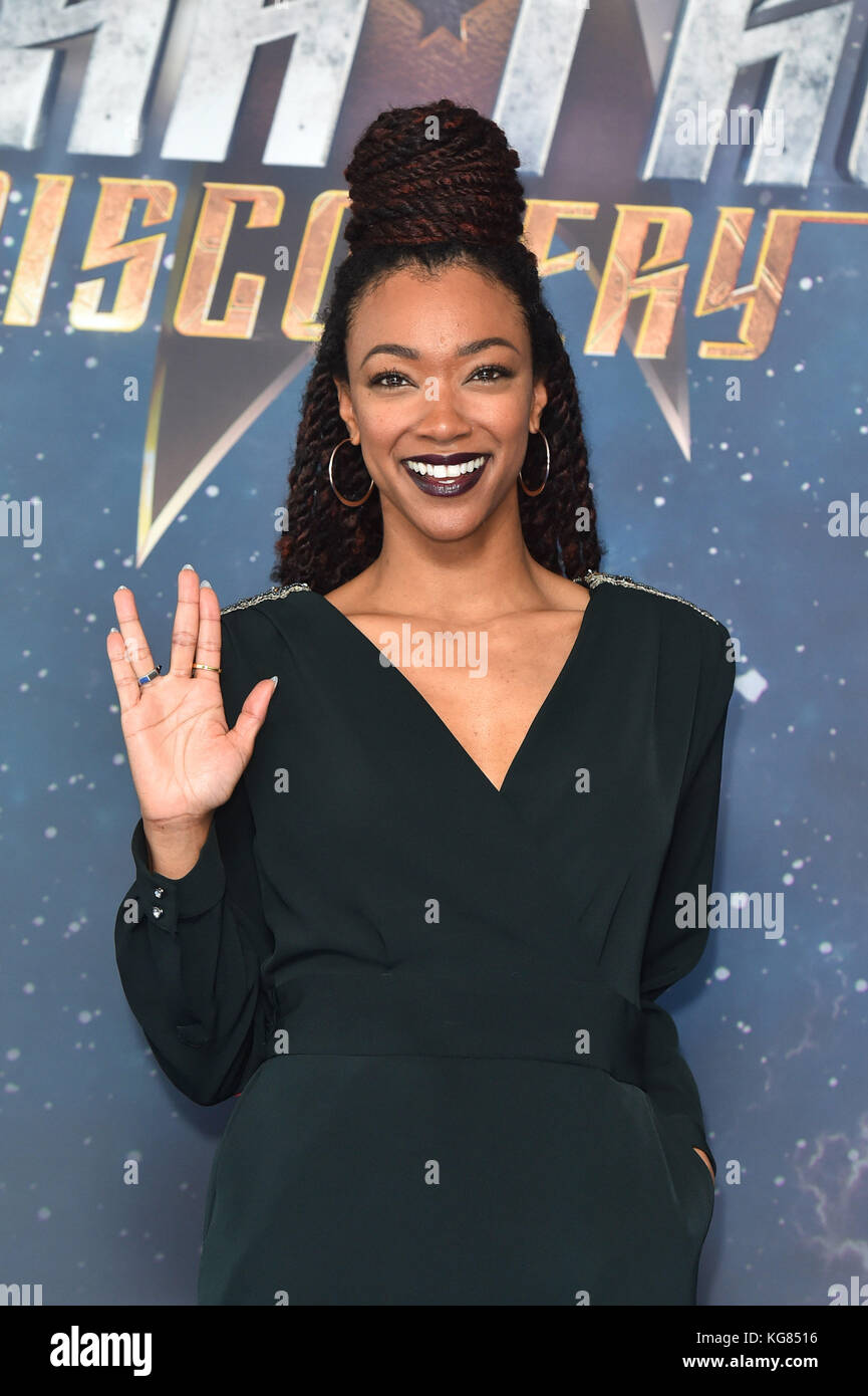 Sonequa Martin-Green photographié lors d'une projection de Star Trek : fan de découverte, à la Milbank Tower à Londres. APPUYEZ SUR ASSOCIATION photo. Date de la photo: Dimanche 5 novembre 2017. Le crédit photo devrait se lire: Matt Crossick/PA Wire. Banque D'Images
