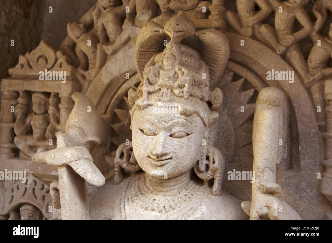 Balarama Sculpture libre, mur intérieur de Rani ki Vav, une cage construite de façon complexe sur les rives de la rivière Saraswati. Pour un 11e siècle Memorial Banque D'Images