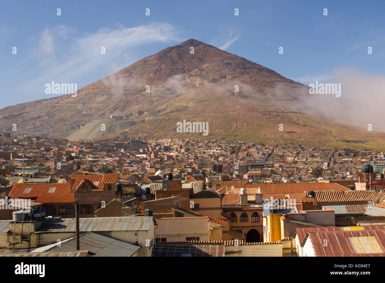Vue sur le toit à Cerro de Potosi ou Cerro Rico, Potosi, Bolivie Banque D'Images