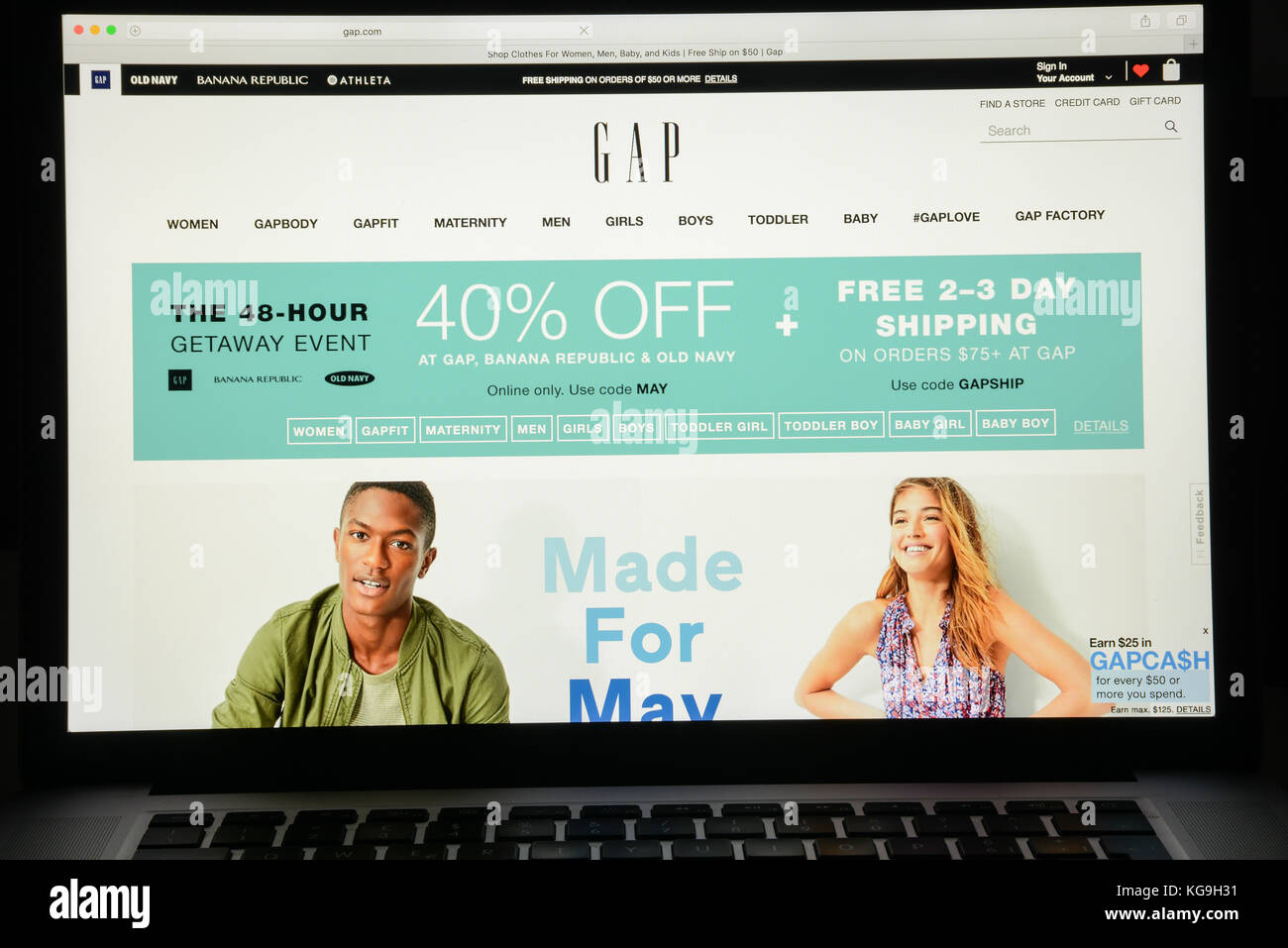 Milan, Italie - 7 mai 2017 : page d'accueil du site Web de la marque GAP. C'est un magasin de mode e-commerce. Banque D'Images