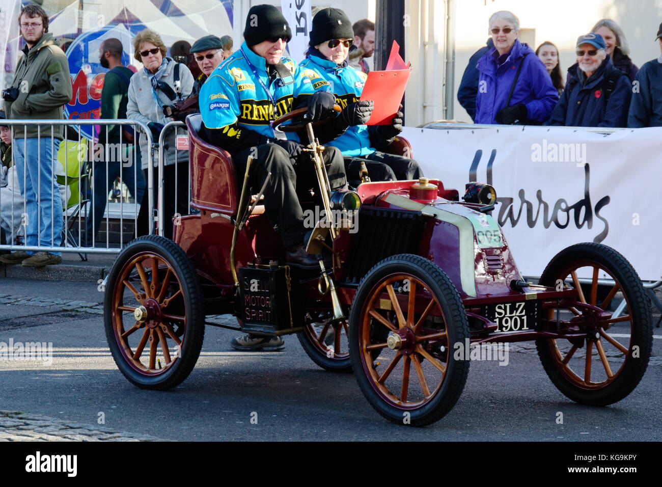 121e Londres à Brighton Veteran Car Run annuel - 1901 - Renault - SLZ 1901 Banque D'Images