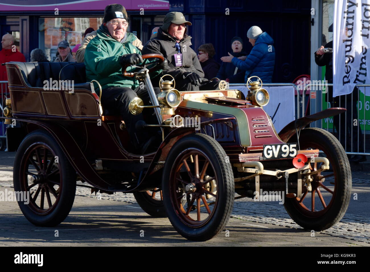 121e Londres à Brighton Veteran Car Run annuel - 1902 - Darracq - GV 95 Banque D'Images