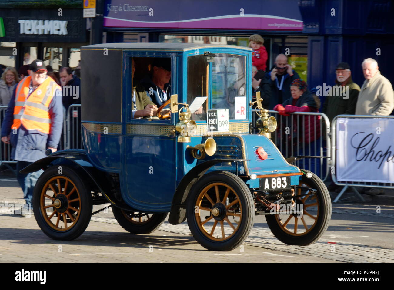 121e Londres à Brighton Veteran Car Run annuel - 1901 - M.M.C. - Une 883 Banque D'Images