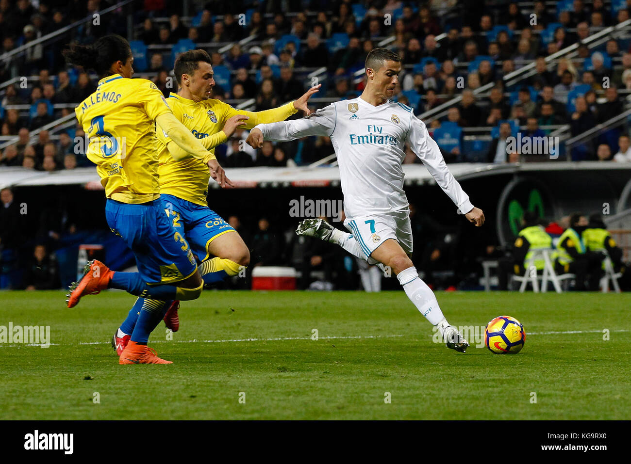 Cristiano Ronaldo dos Santos (7) joueur du Real Madrid. La Liga entre le Real Madrid vs UD Las Palmas au Santiago Bernabeu à Madrid, Espagne, le 5 novembre 2017 . Más Información Gtres Crédit : Comuniación sur ligne, S.L./Alamy Live News Banque D'Images