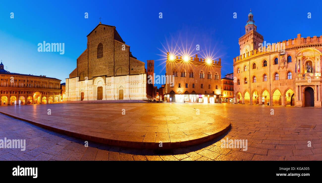 Panorama de la place Piazza Maggiore, Bologne, Italie Banque D'Images