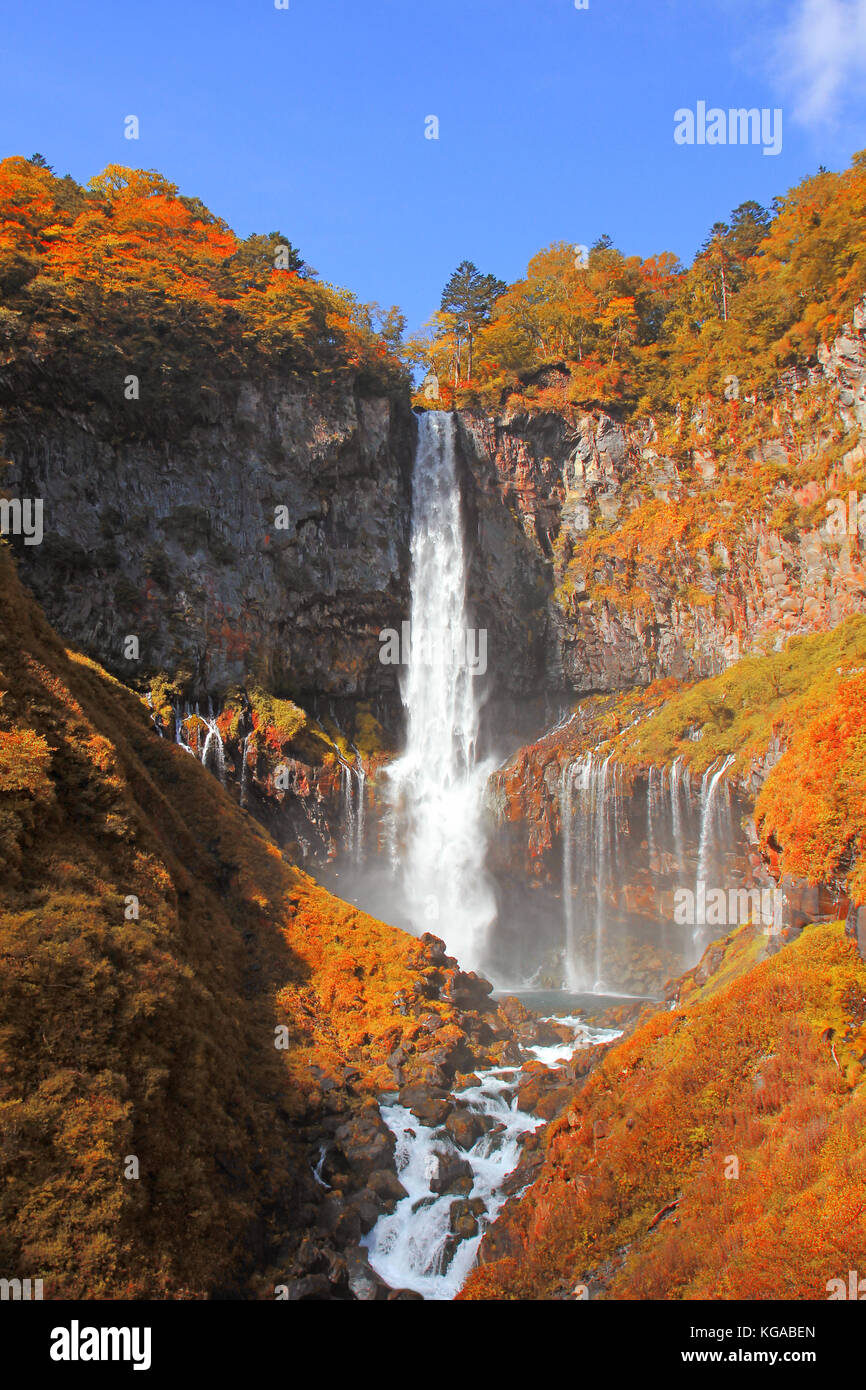 Chutes kegon en saison d'automne ,nikko ,le Japon. Banque D'Images